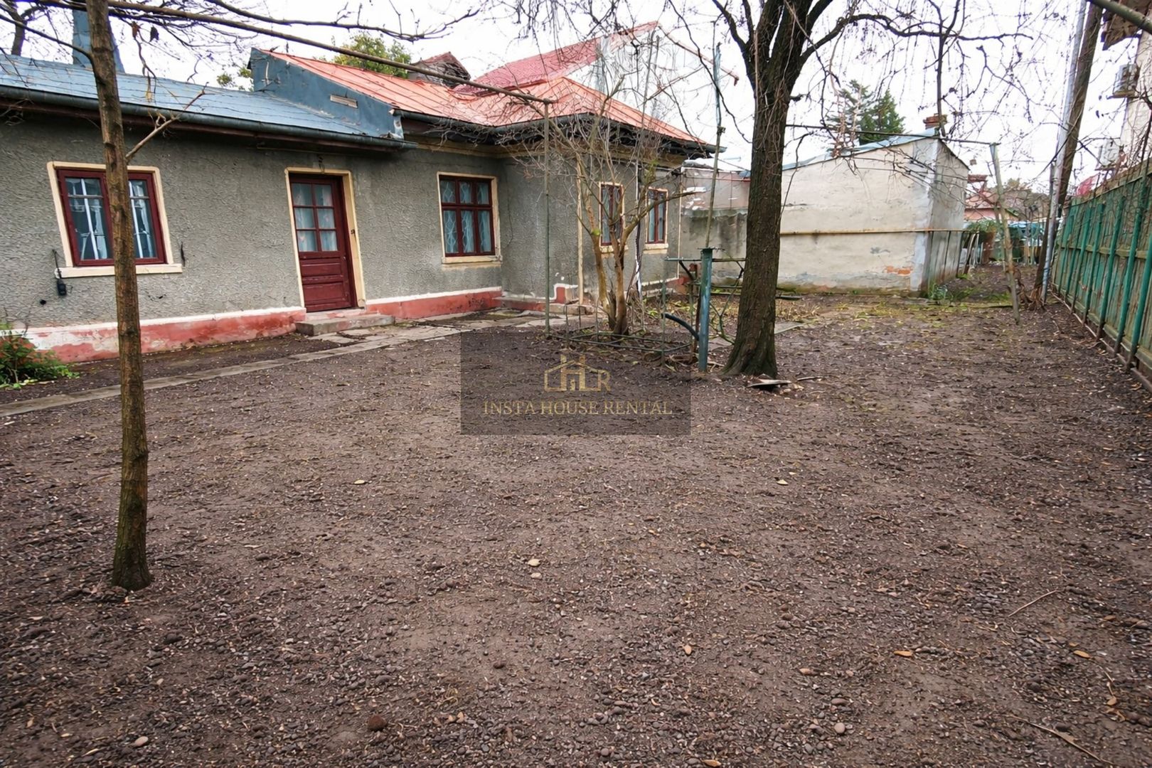 Teren 300 mp + Casa |Pod Constanta| - Poză 1