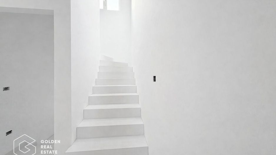 Jumatate de duplex, casa la pret de apartament in Chisoda - Poză 4