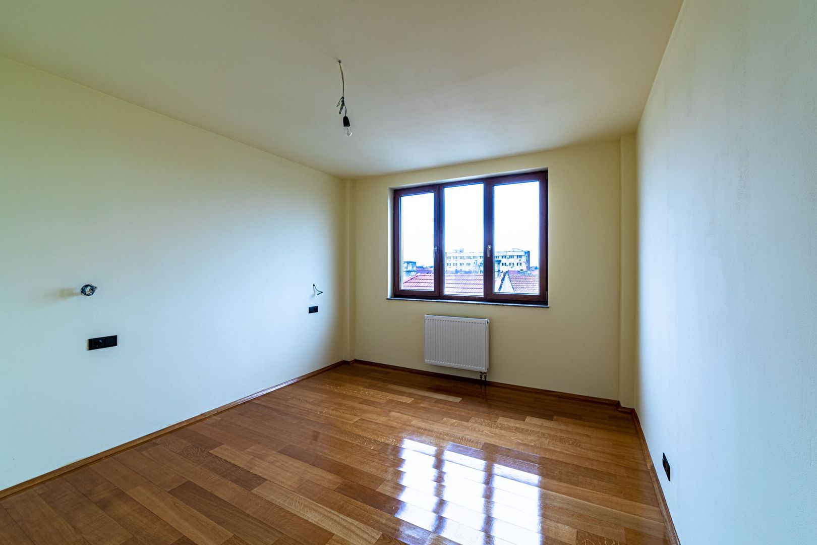 Apartament Nou 2 camere - Central - Poză 3