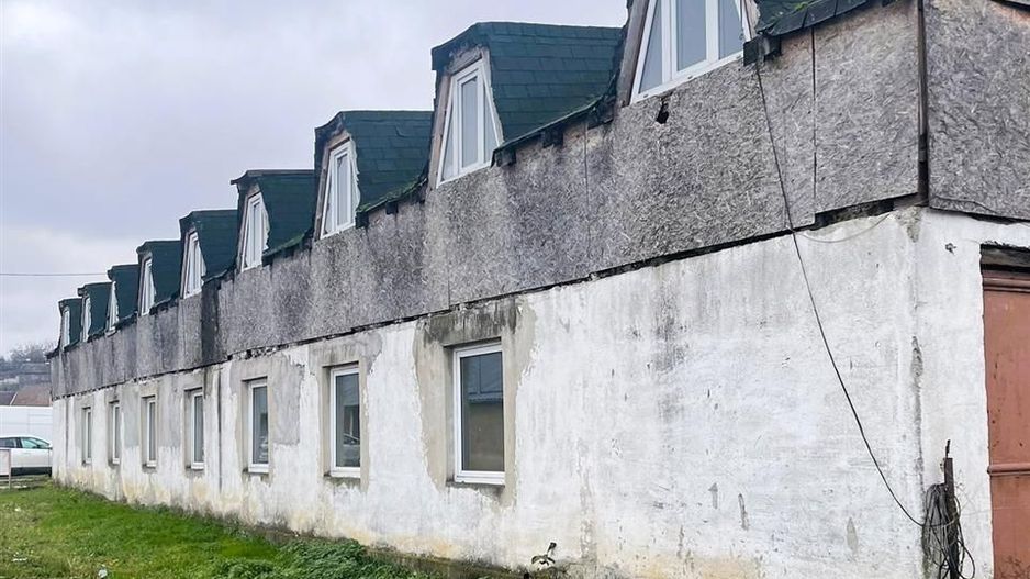 Hala industriala 600 mp cu teren 1.230 mp ï¿½ Rontau - Poză 1