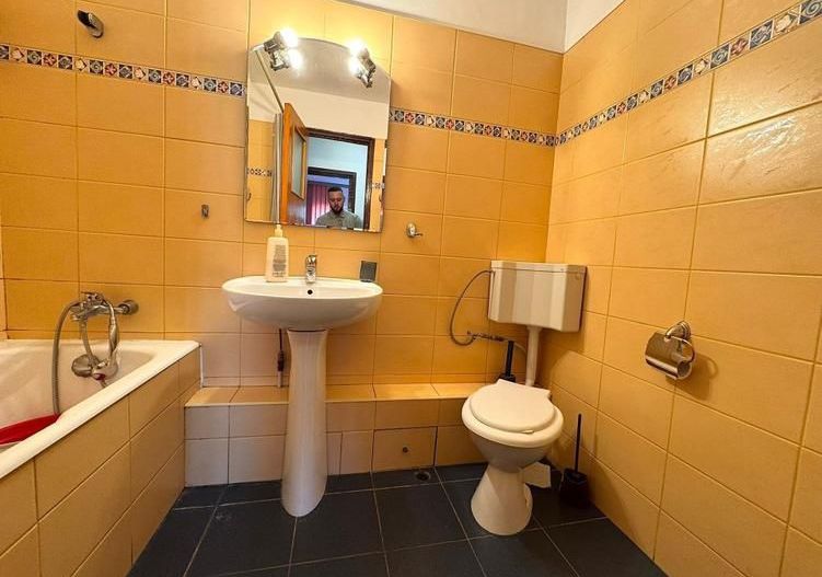 AP. 2 CAMERE 1 MAI, BUCATARIE INCHISA, METROU 5 MINUTE, REABILITAT - Poză 5