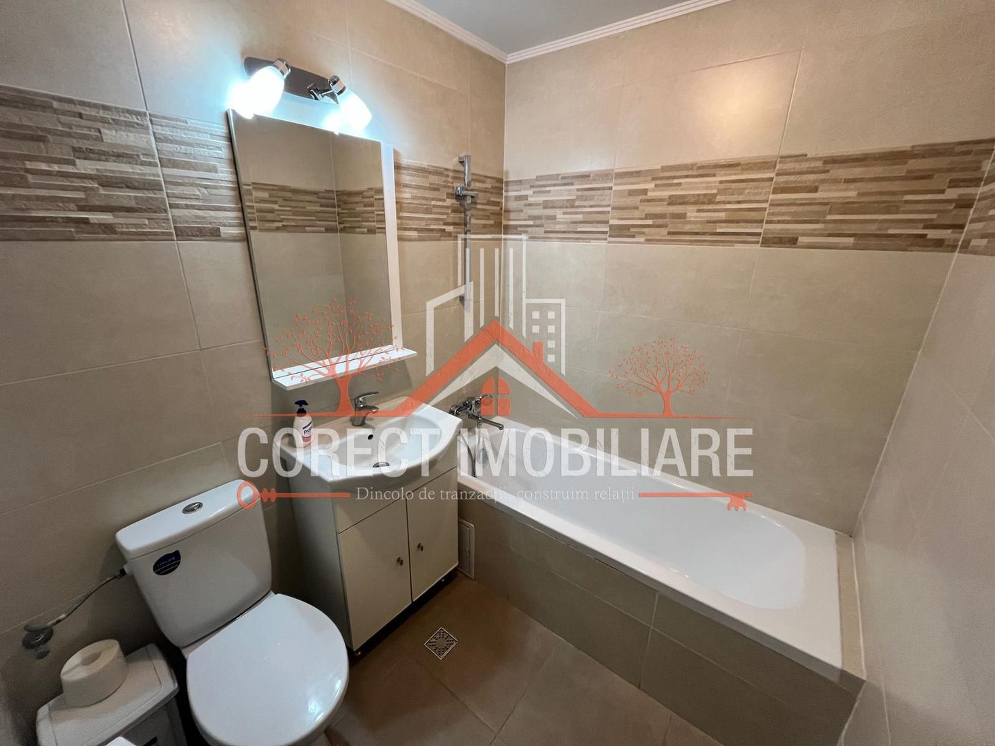 De vânzare apartament 2 camere decomandate – zonă centrală Bulevardul - Poză 13