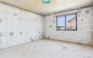 Casă nouă la roșu în Mândruloc - Poză 16