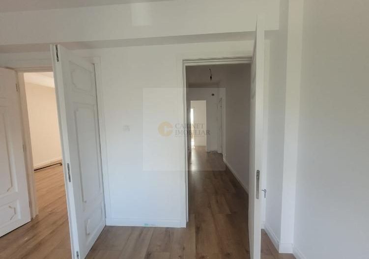 4 camere I Parc Cismigiu I Etaj inferior I 111 mp - Poză 3