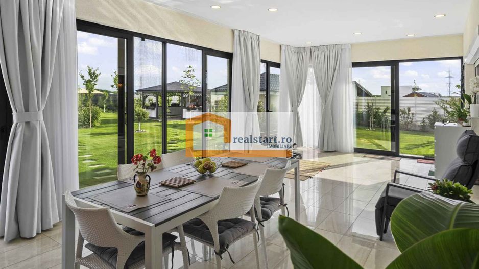 Langa Padure, Vila P+Pod , 1500mp teren,  terasa 40mp,  complex securizat - Poză 2