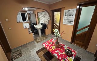 Apartament 2 camere, decomandat - zona Cetate - Poză 3