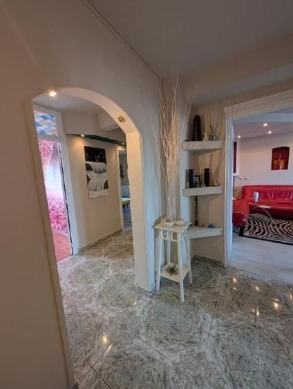 Calitate și spațiu: elegant, 90 mp, 1989, centrală proprie, parcare, priveliște - Poză 1