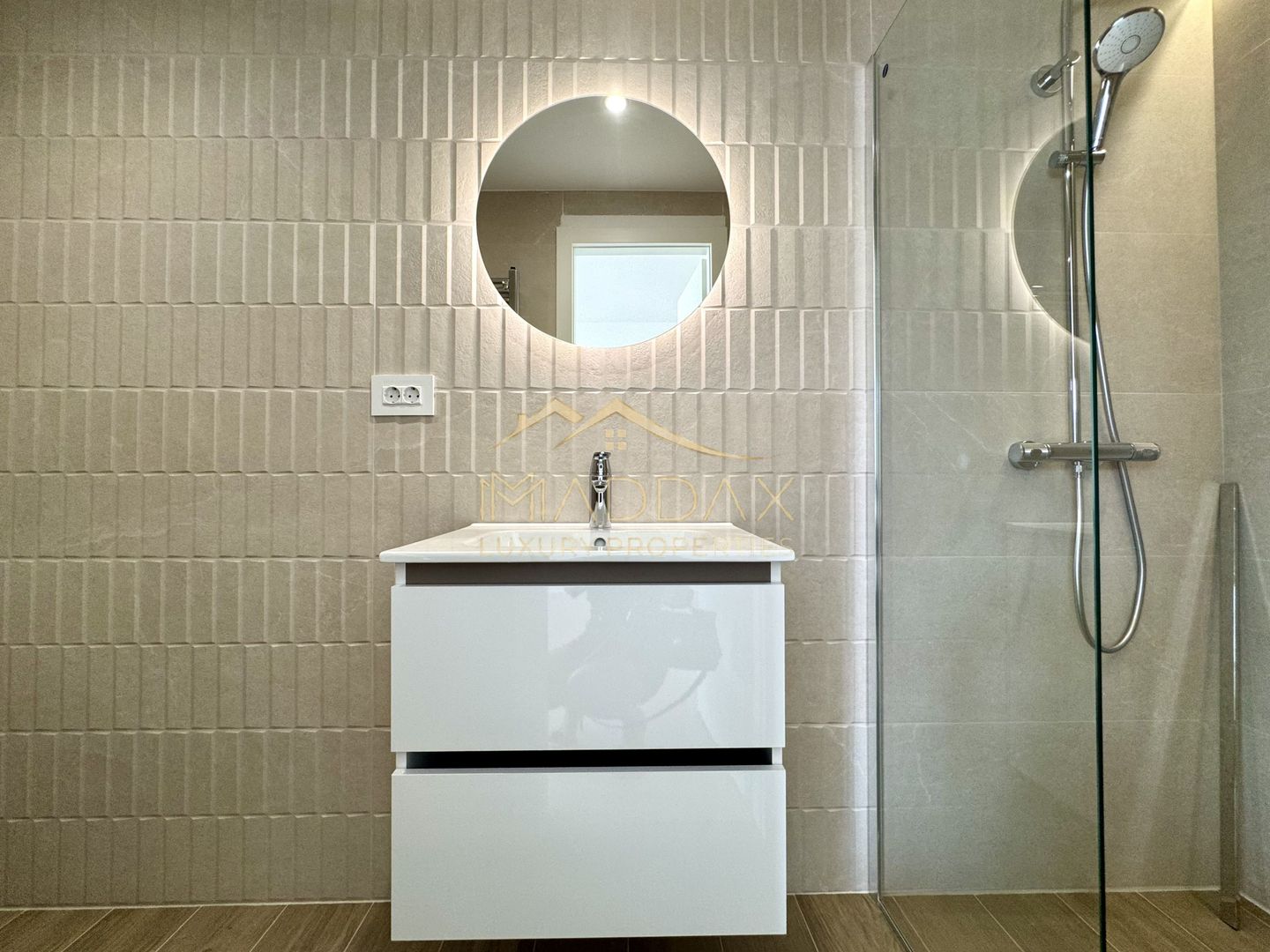 Vila cu 6 camere *575mp* / 2 locuri parcare // Pipera- Iancu Nicolae - Poză 59