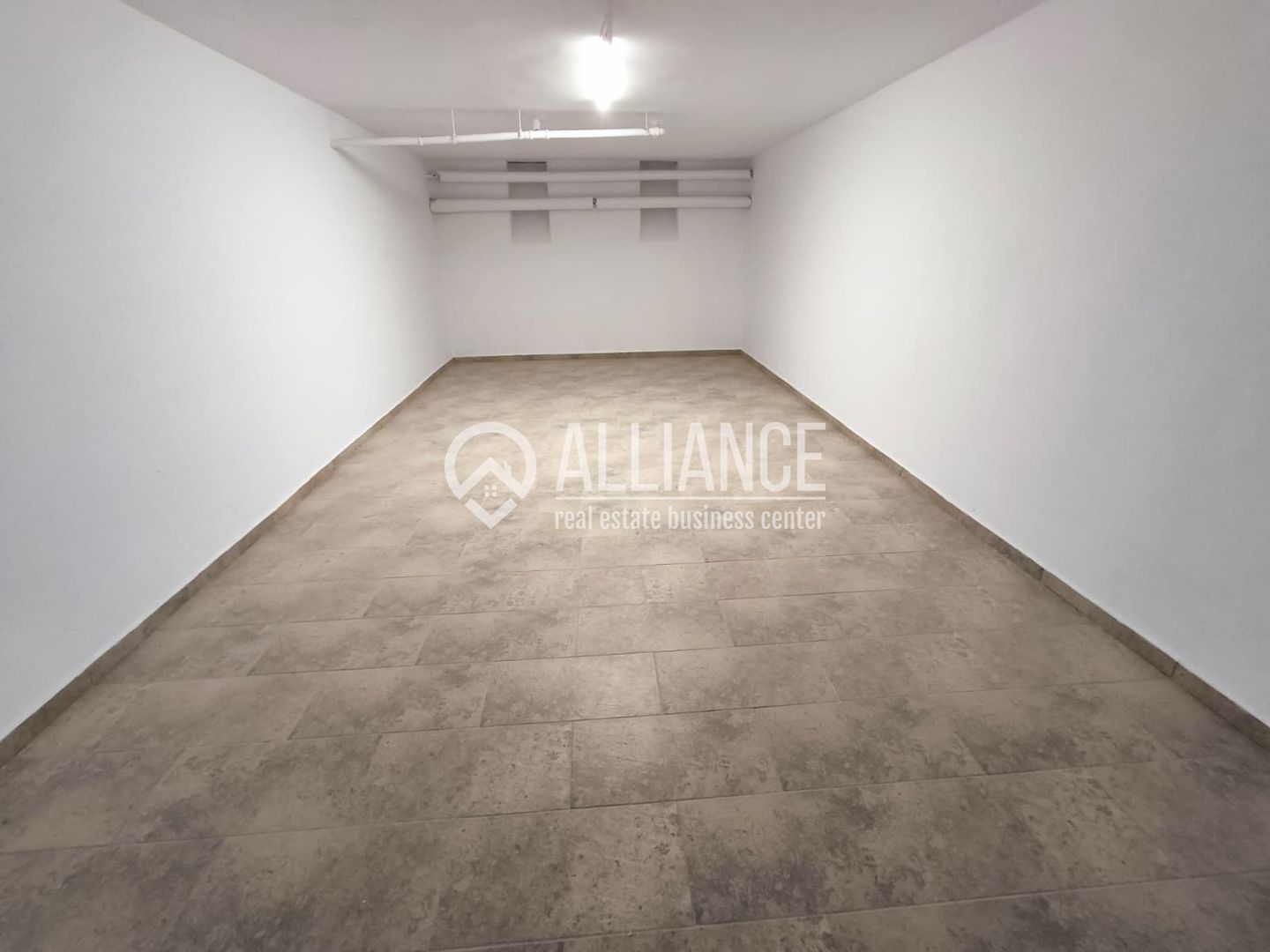 FALEZA NORD cladire multifunctionala 4600 mp cu acces din Bdul Mamaia! - Poză 24