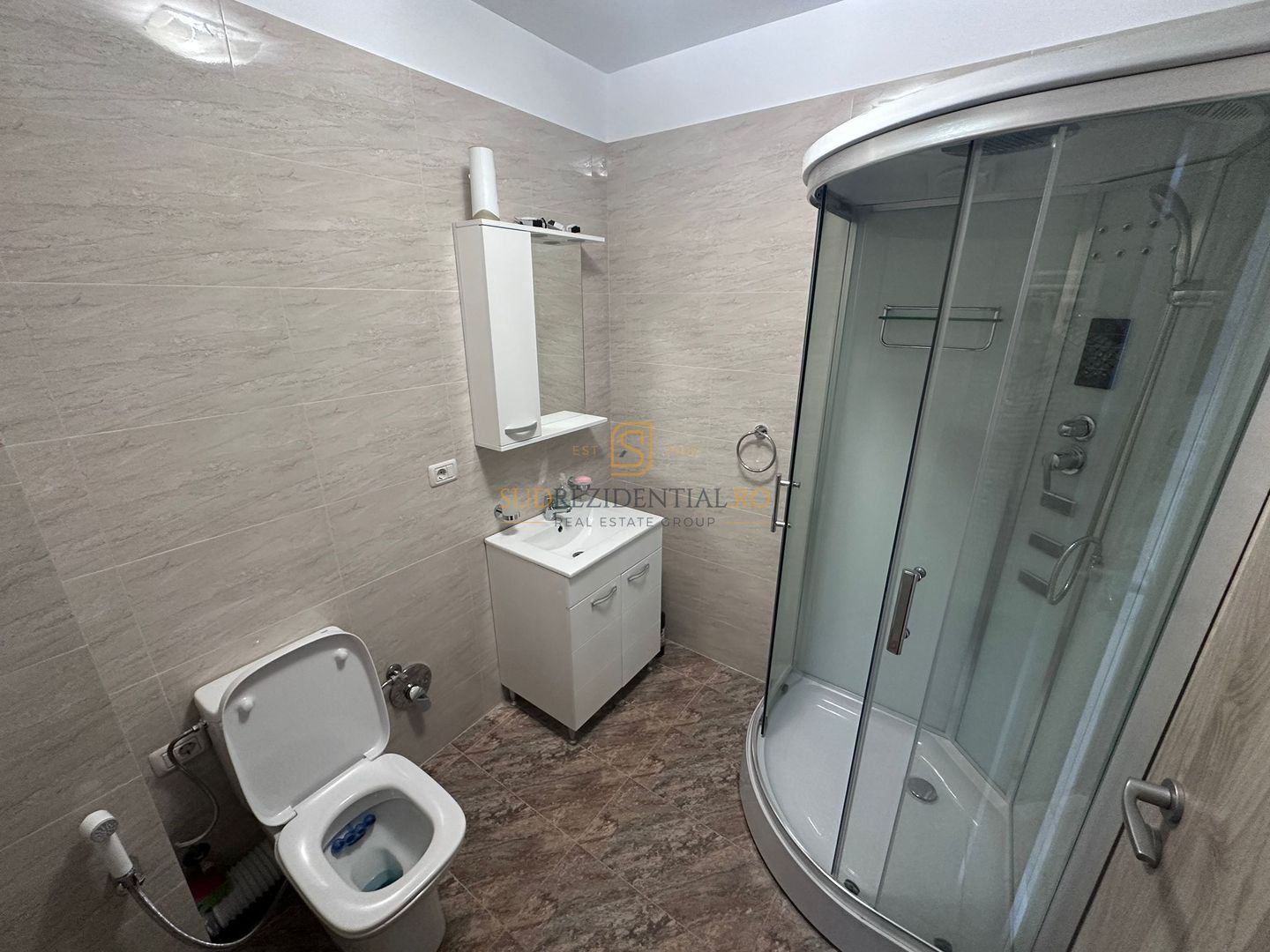 Sos Salaj - Apartament cu 3 camere si terasa, 200 mp, Comision 0% - Poză 7