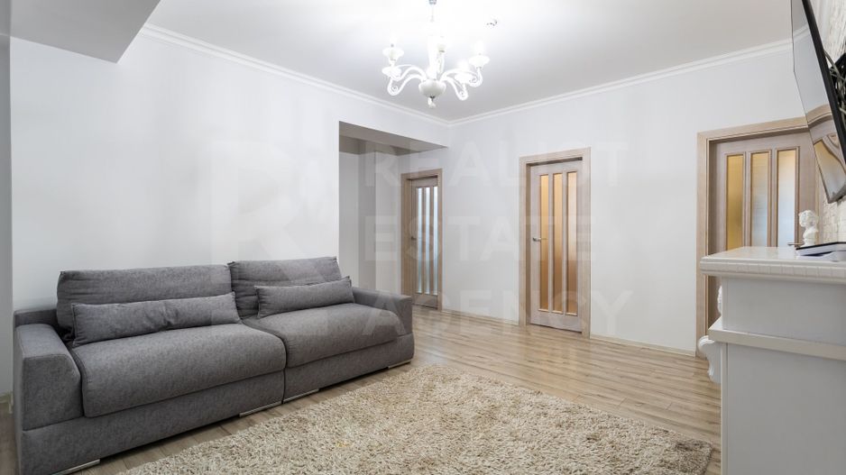 Vânzare, apartament, 2 camere+living, str. Ion Creangă, sect Buiucani - Poză 9