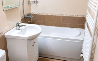 Apartament cu 2 camere de inchiriat in zona Cetate - Poză 4