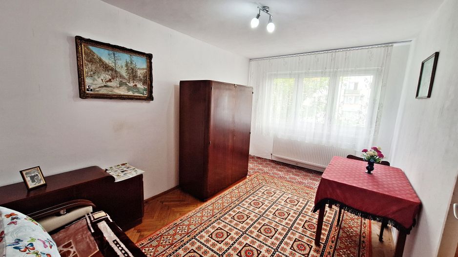 Zona Garii Apartament 3 camere, etaj 3/4, insorit, liber, 119900 euro - Poză 11