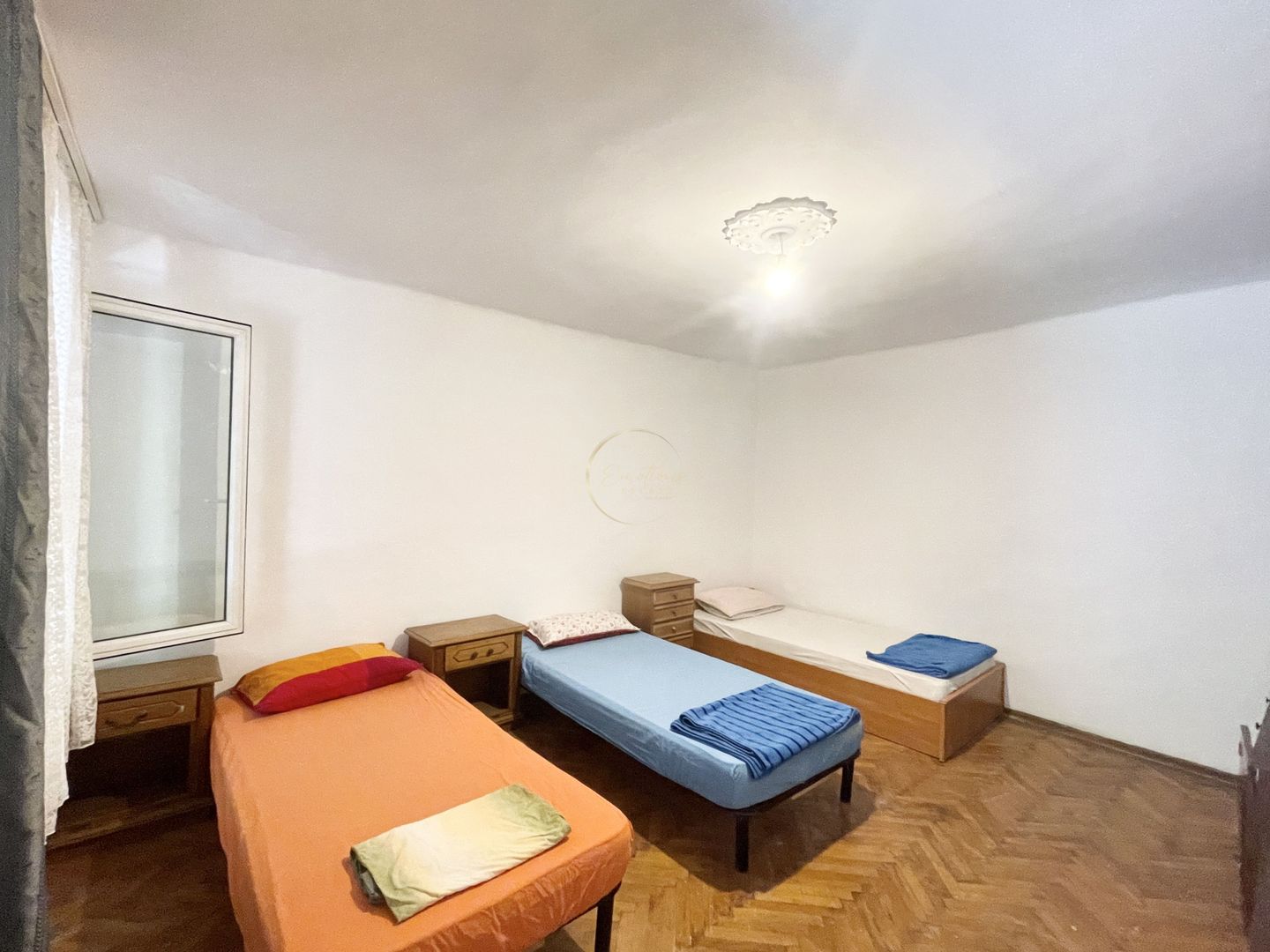 Casa 2 camere - Lipovei | centrala proprie | PENTRU FIRME/MUNCITORI/STRAINI - Poză 4