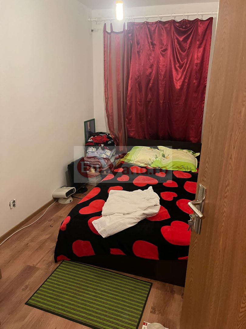 De vanzare apartament 3 camere Micro 16, etaj 4/4, 64.000 euro - Poză 6