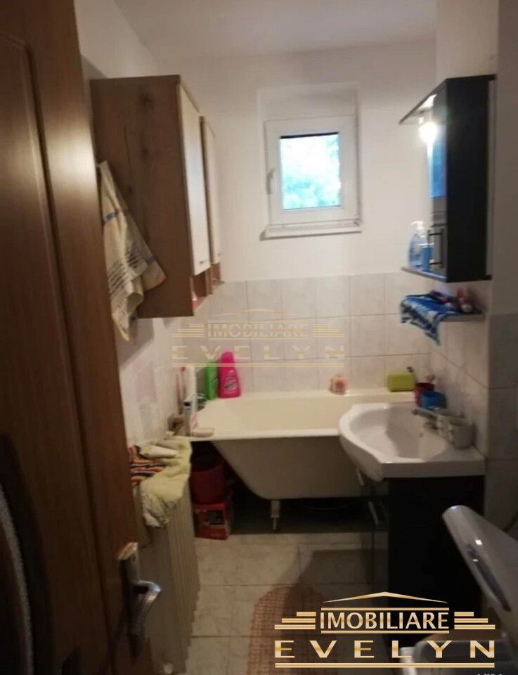 Apartament 4 camere de vanzare , zona Parcul Mihai Eminescu - Poză 6