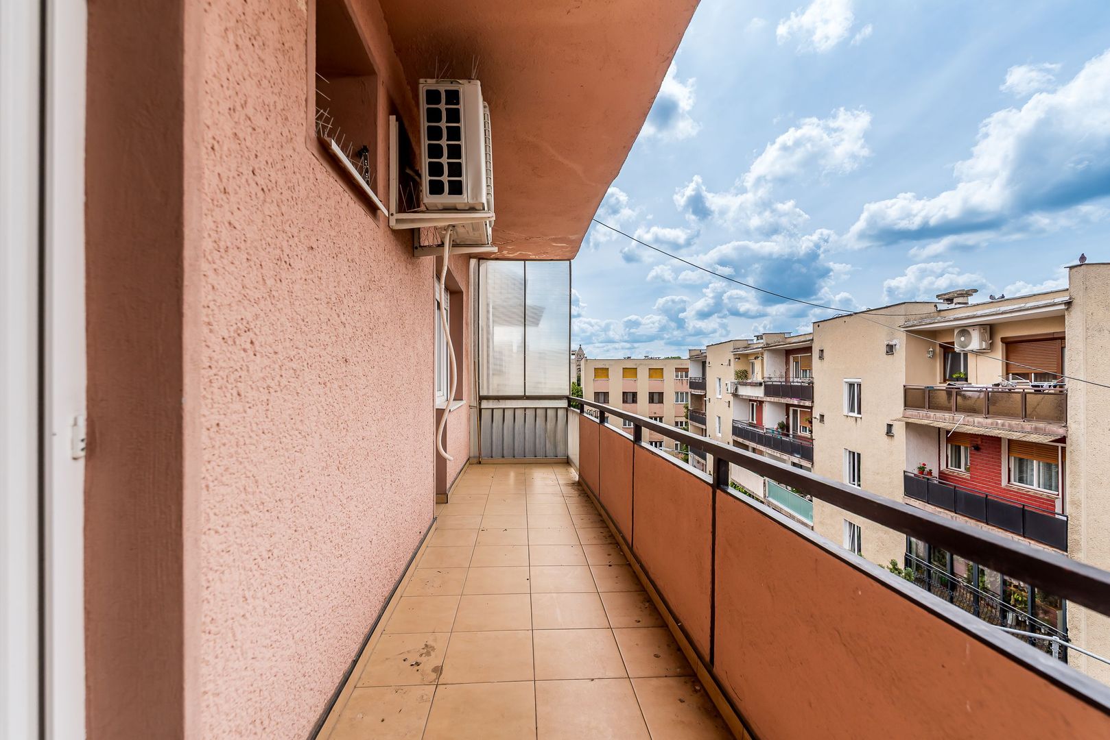 Apartament ultrafinisat la cheie cu 2 camere decomandat Piata Mica - Poză 6