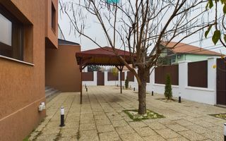 Vilă de lux cu două locuințe, în Dumbrăvița – Locație Excelentă! - Poză 45