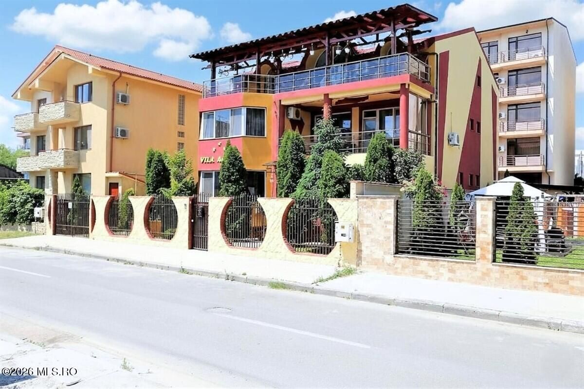 Mamaia Nord - Langa Mare, pensiune la cheie, 11 camere, 9 bai! - Poză 2