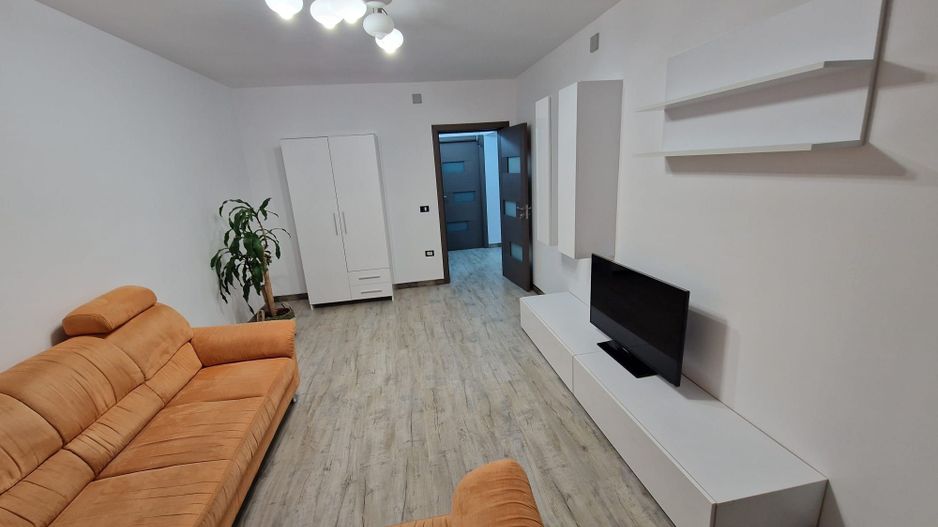 Închiriere Apartament cu 3 camere, mobilat complet, etaj 1, metrou Dristor - Poză 1