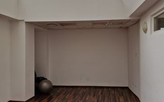 Birou deosebit 30 mp SAD - Poză 1