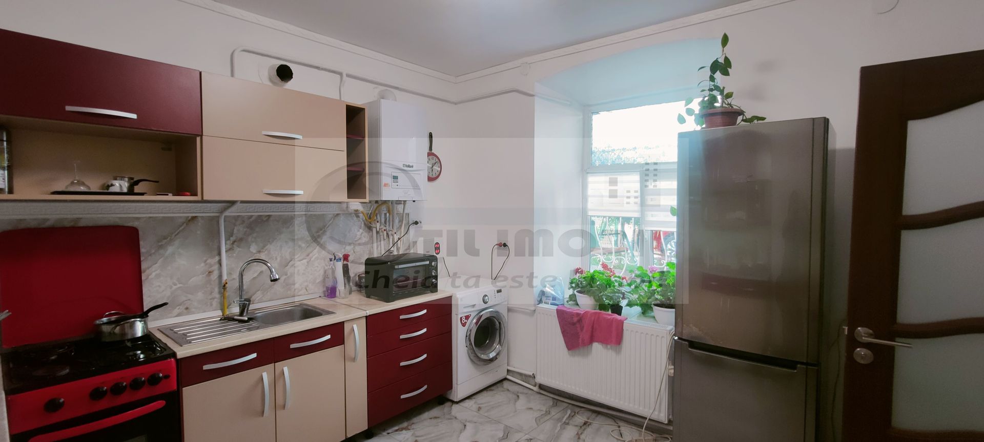 APARTAMENT ULTRACENTRAL , PIATA UNIRII, CUZA VODA 70 MP PLUS CURTE - Poză 25