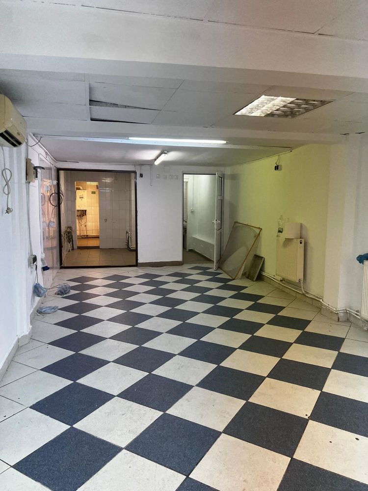 Inchiriez spatiu comercial stradal Eroii Revolutiei S173 - Poză 1