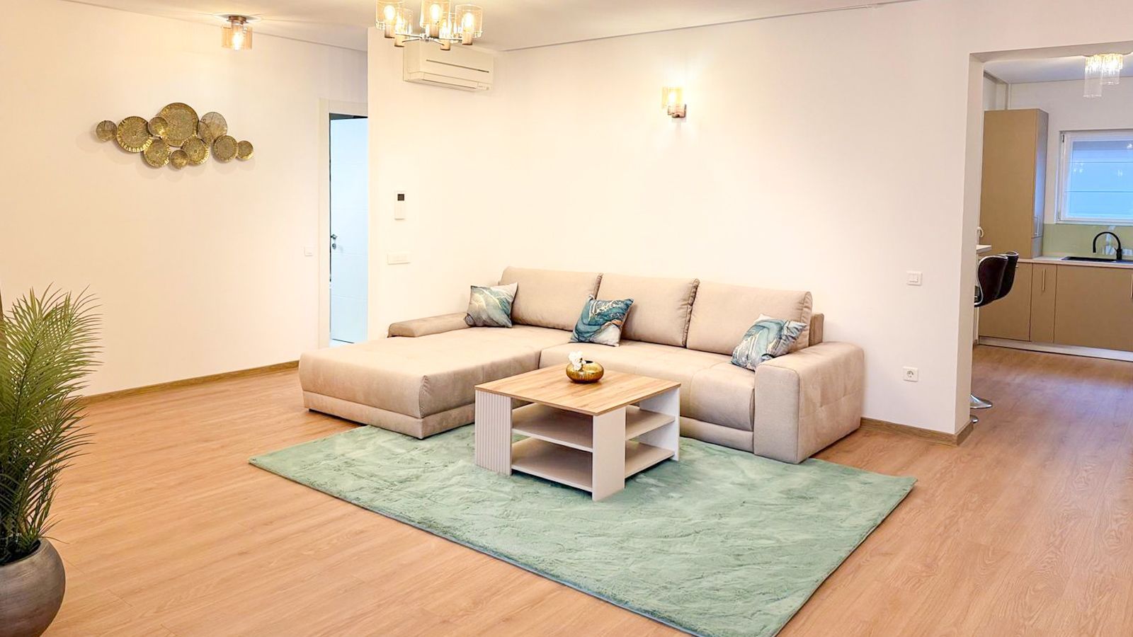 Închiriere apartament 3 camere 114mp | Terasă 37mp | Prima Închiriere - Poză 1