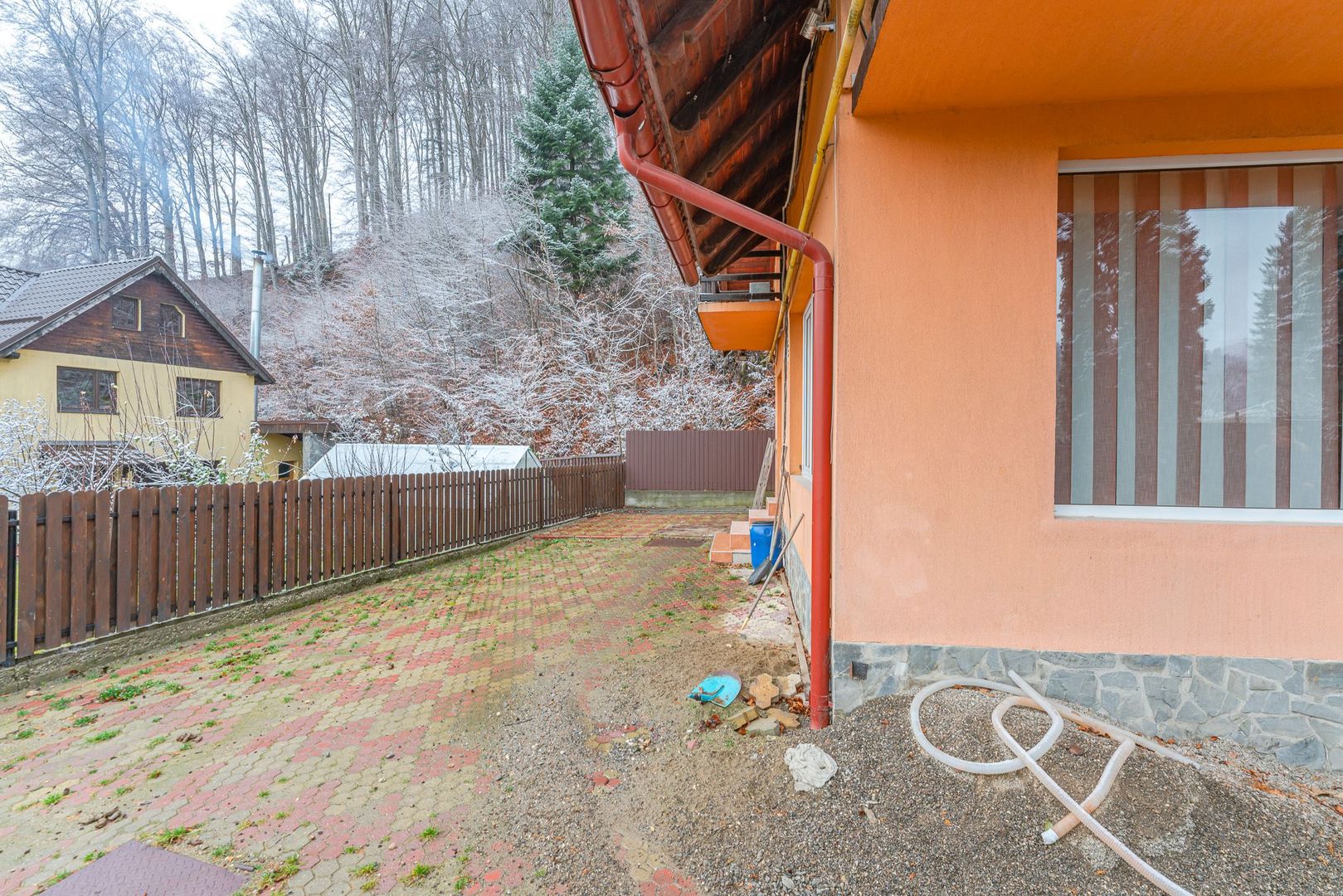 Casa individuala in Dambul Morii cu vedere spre Piatra Mare - Poză 19