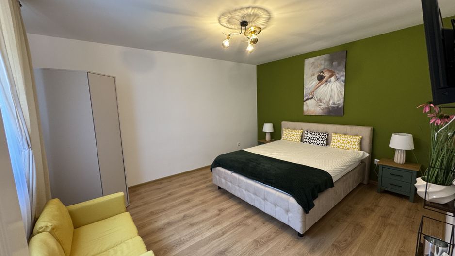 Apartament cu 2 camere la casa in Blumana, str De Mijloc - Poză 1