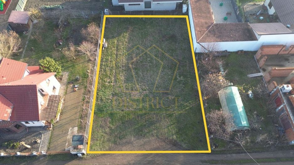 Teren intravilan duplex sau casa individuala | Mosnita Veche - Poză 1