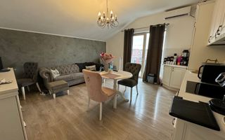 Mobilat si utilat. Pozitie excelenta. Villa construita in 2017 - Poză 1