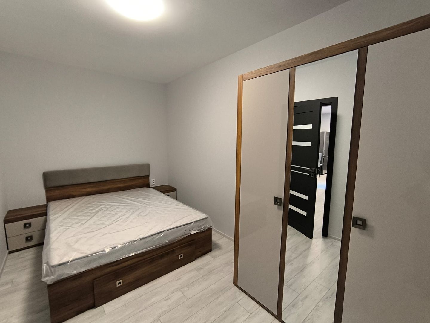 Inchiriere apartament 2 camere nou renovat si curte strada Horea - Poză 10