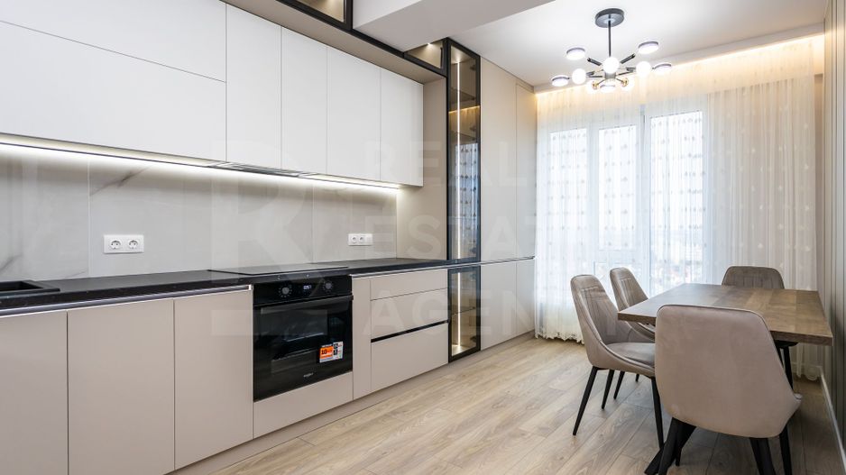 Vânzare apartament 2 camere,strada Alba Iulia, Buiucani. - Poză 1