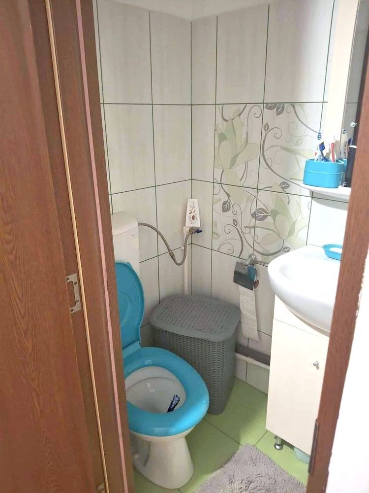 Închiriez Apartament cu 3 camere, centrala proprie, prima închiriere, lângă Obor - Poză 4