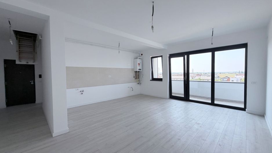 APARTAMENT CU TERASA - Poză 1