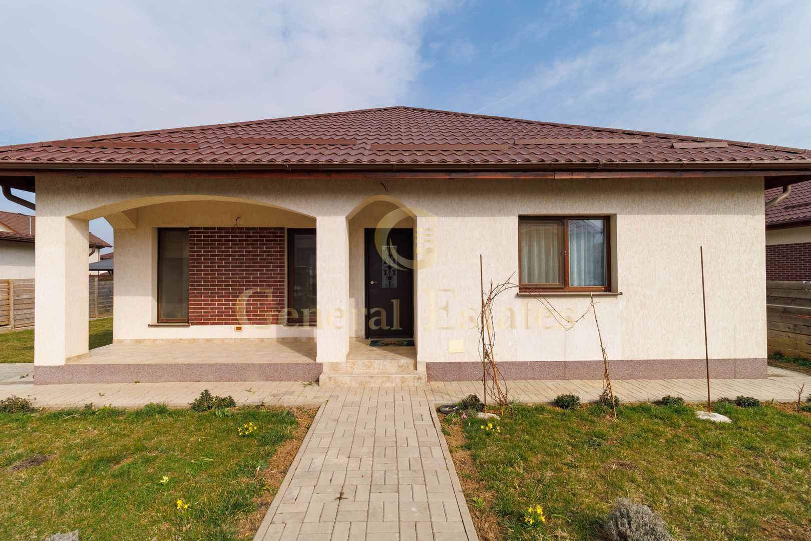 Casă individuală pe Parter | Teren 550 mp | Complet mobilată & utila - Poză 1