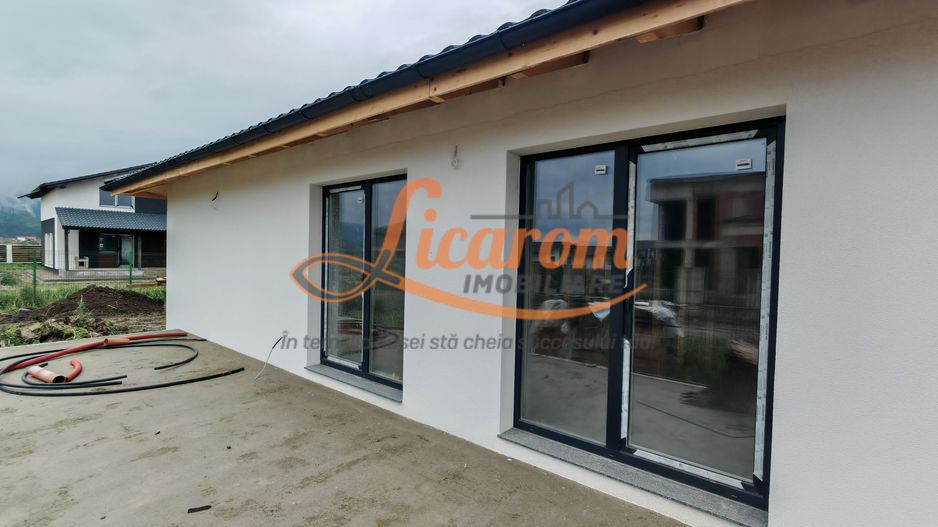 Casa la cheie in CRISTIAN pe Parter, zona de vile,270.000 euro - Poză 2