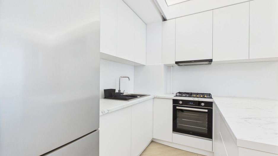 Vand Apartament 2 camere Cortina North - mobilat si utilat - Poză 10