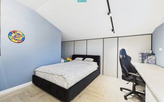 Casă modernă cu 5 camere, 4 băi și terasă închisă – Otopeni, central - Poză 7