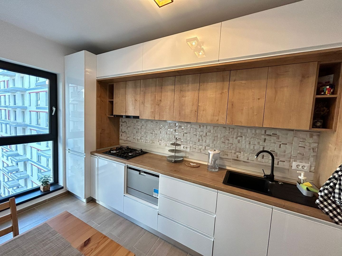 Apartament 2 camere modern - Exigent Plaza Faza 4, centrala proprie - Poză 1