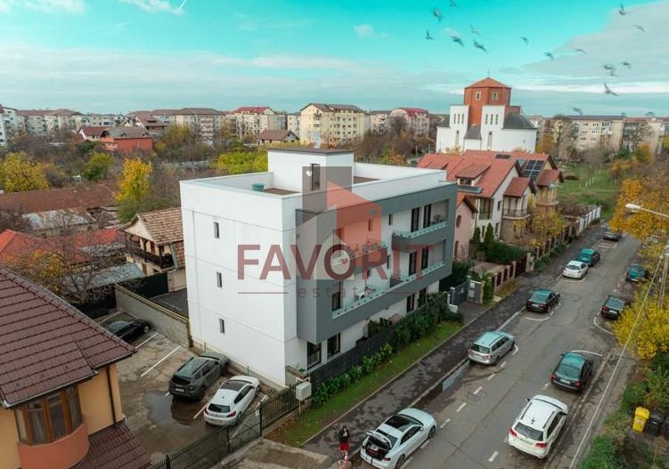 VAND 1/2 CLADIRE CU 6 APARTAMENTE - Poză 1