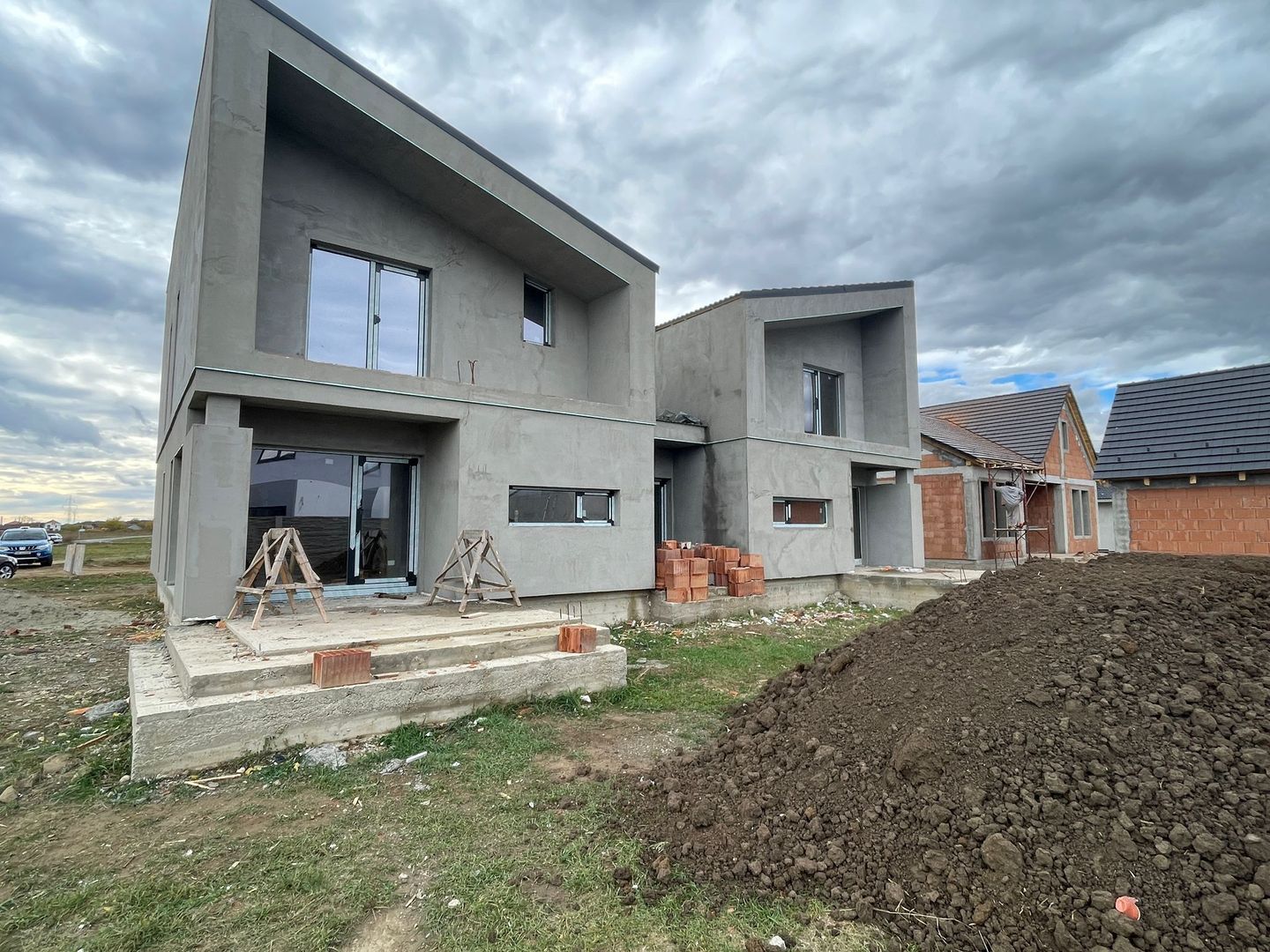 Duplex 4-camere-3 bai- despartit prin camere tehnica-165000€ Ghiroda - Poză 3