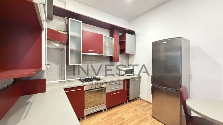 Casa cu 4 camere de inchiriat cu 2 locuri de parcare, zona 7 Strazi - Poză 4