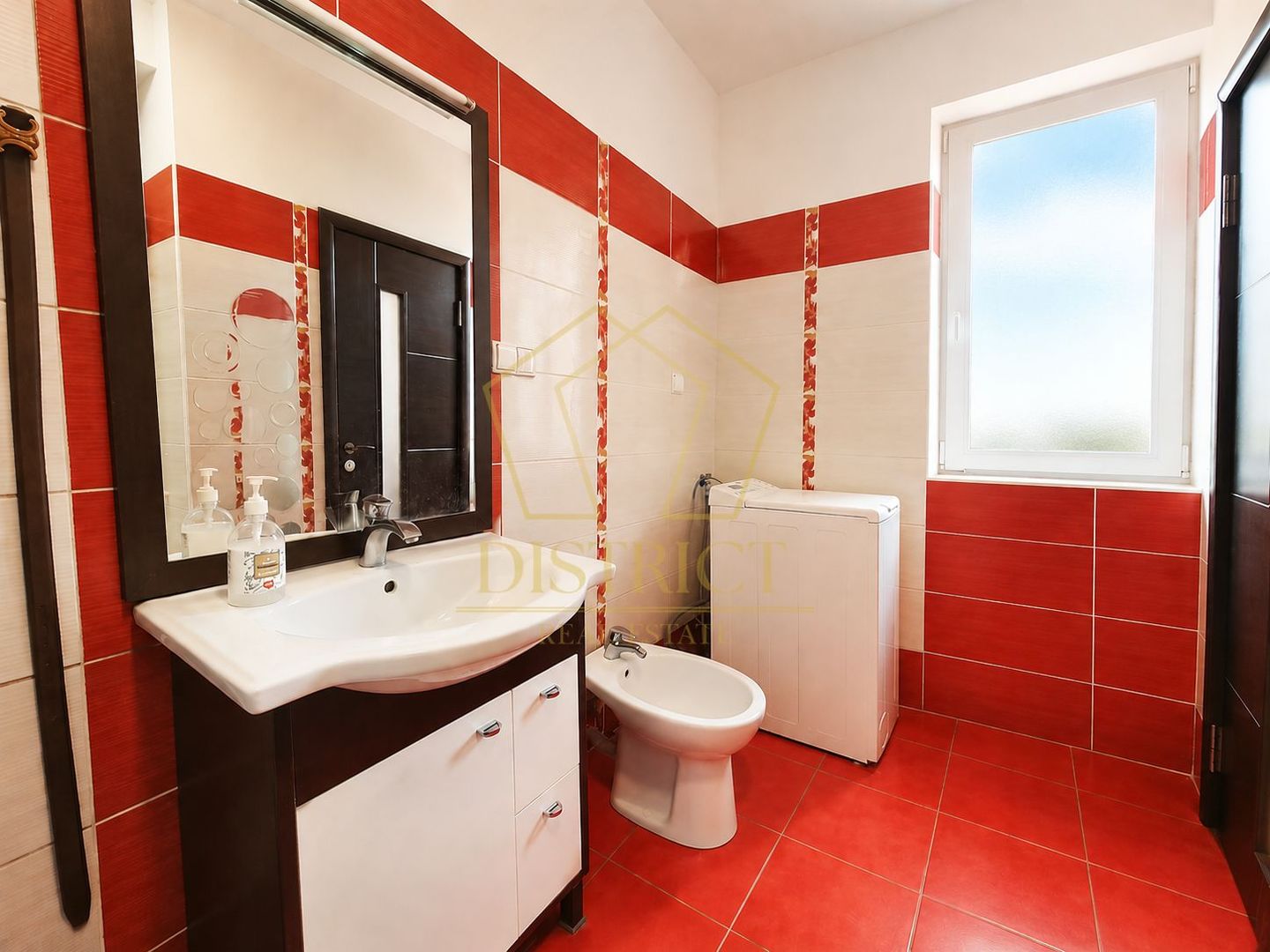 Apartament cu 2 camere loc de parcare, etaj 1 | Dumbravita la intrare - Poză 9