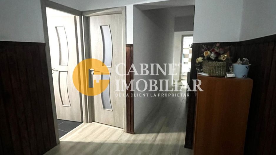 Apartament 3 camere ETAJ INTERMEDIAR --- Valea Lupului - Poză 3