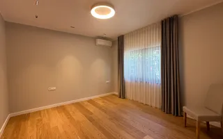 Jumatate din vila in zona Floreasca - Poză 12