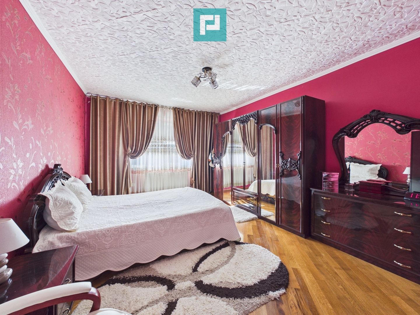 Casa cu potential multiplu in Curtici - Poză 51