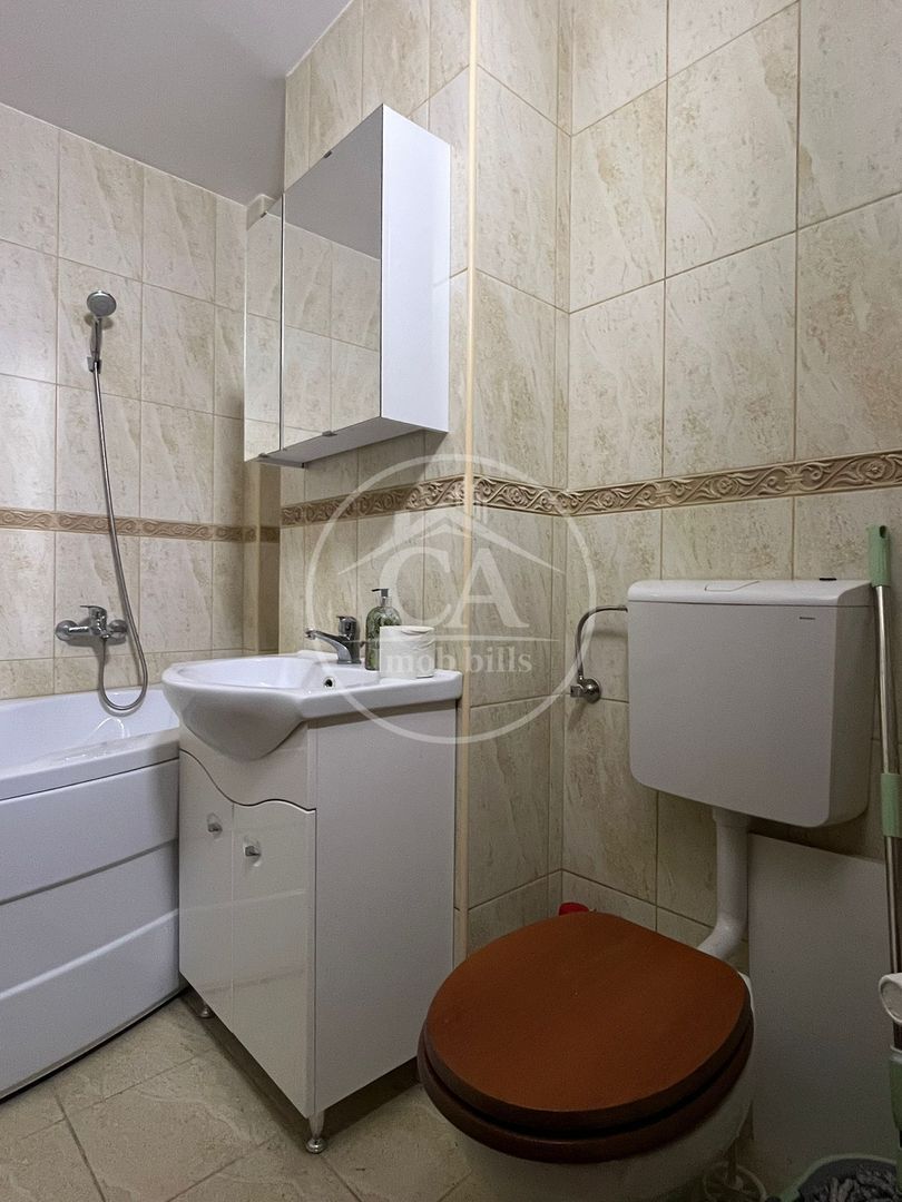 Apartament cu 3 camere de vânzare in zona Cantemir, Oradea - Poză 11