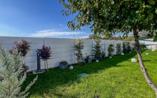 Vilă individuală elegantă, complet mobilată și utilată, lângă parcul și pădurea din Corbeanca - Poză 40